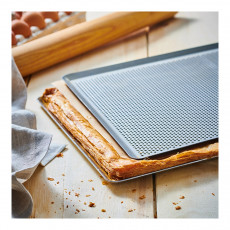 de Buyer baking sheet 40x30 cm perforated - stainless steel