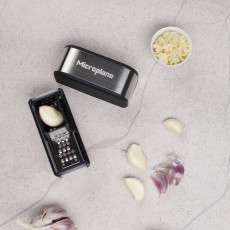Microplane Specialty Garlic Cutter