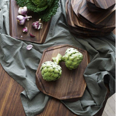 Noyer cutting board 36x32x2 cm with juice groove - walnut wood