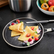 Rösle Silence PRO Crêpes pan 28 cm with ProResist non-stick coating - stainless steel